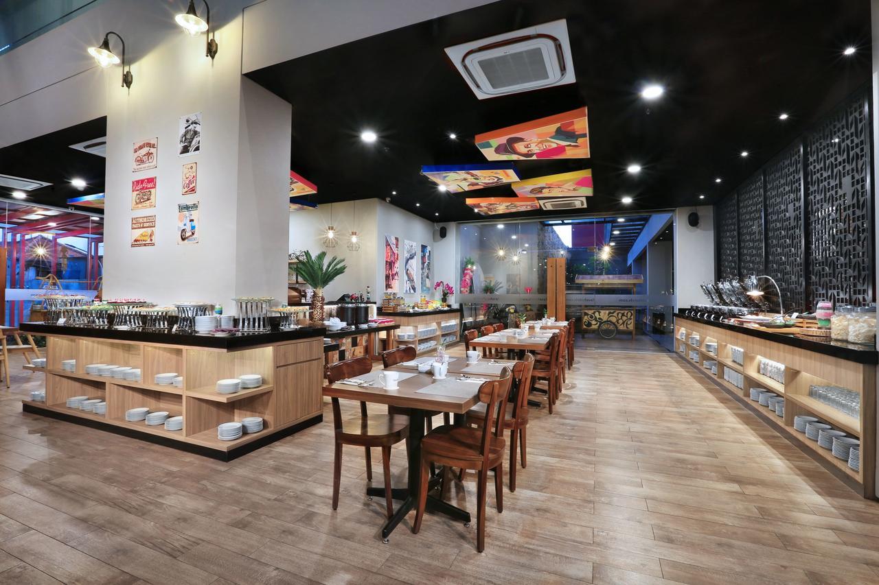 Favehotel Sidoarjo Exterior foto